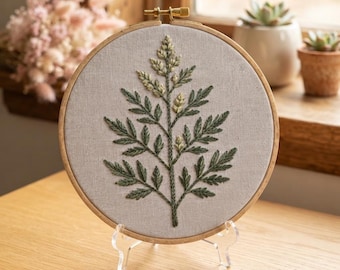カスタマイズ可能なパターン、ニュートラルなシダの植物刺繍キット - ミニマルな緑の葉のコテージコアステッチクラフトギフト、植物愛好家への穏やかな自然