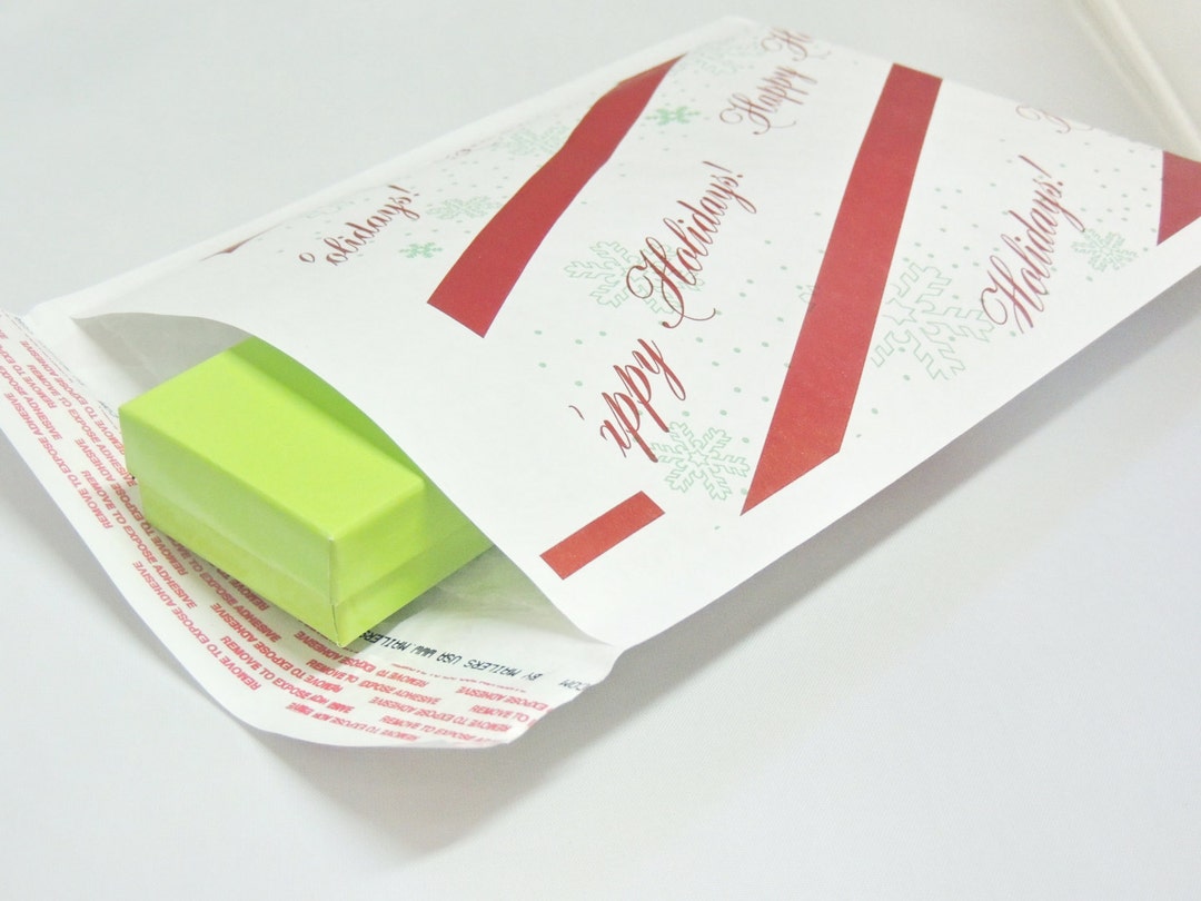 Happy Holiday Christmas Bubble Mailers Colored Mailers Etsy