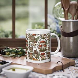 Vintage Botanical Mushroom Chart - Mug image 4