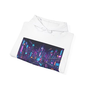 Cyberpunk Neon City Skyline At Night - Hoodie imagem 2