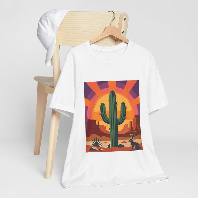 Desert Cactus Under Southwest Sunset - Tshirt immagine 4