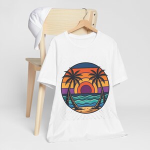Retro Sunset Palm Tree Ocean - Tshirt image 3