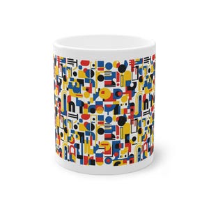 Minimalist Bauhaus Abstract Shapes - Mug imagen 1