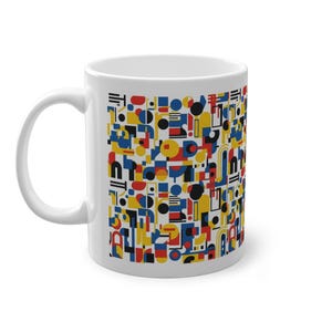 Minimalist Bauhaus Abstract Shapes - Mug imagen 2