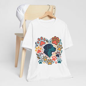 Dog Mom Paw Prints - Tshirt afbeelding 4