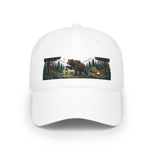 Camping Bear With Lantern - Cap immagine 1
