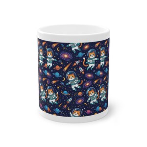 Cosmic Astronaut Cat Exploring Galaxies - Mug imagen 1