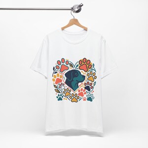 Dog Mom Paw Prints - Tshirt afbeelding 3