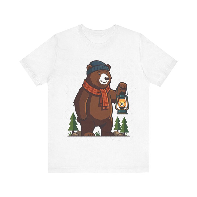 Camping Bear With Lantern - Tshirt afbeelding 1