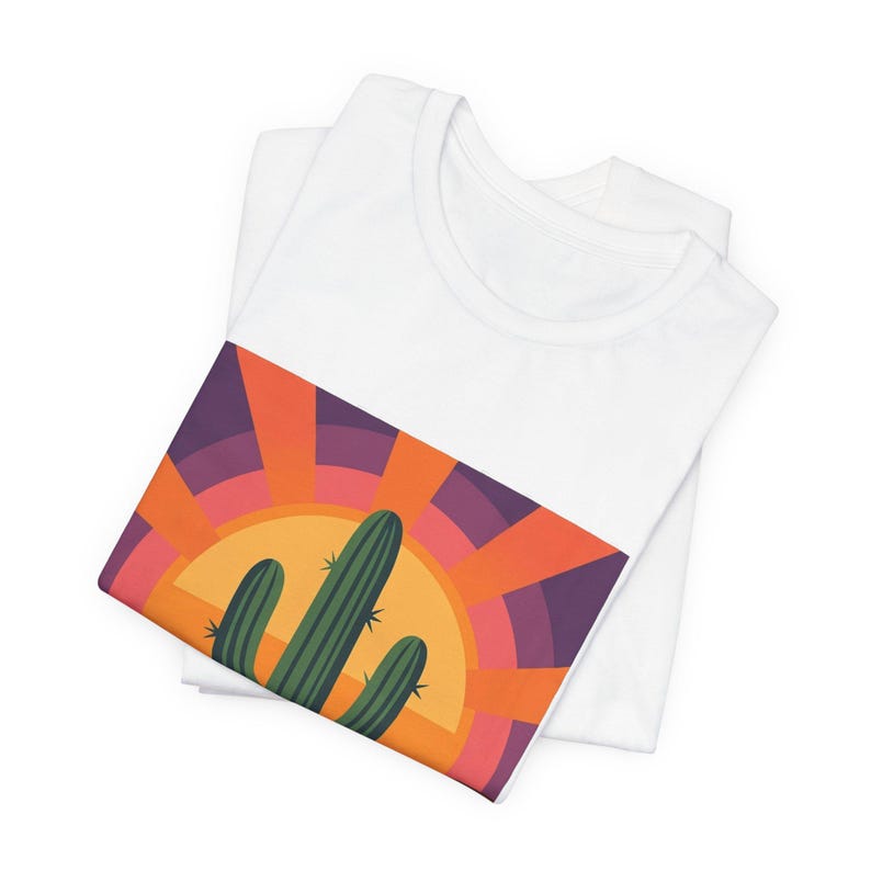 Desert Cactus Under Southwest Sunset - Tshirt immagine 2