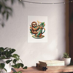 Cute Sloth Hanging On Coffee Cup - Poster zdjęcie 6