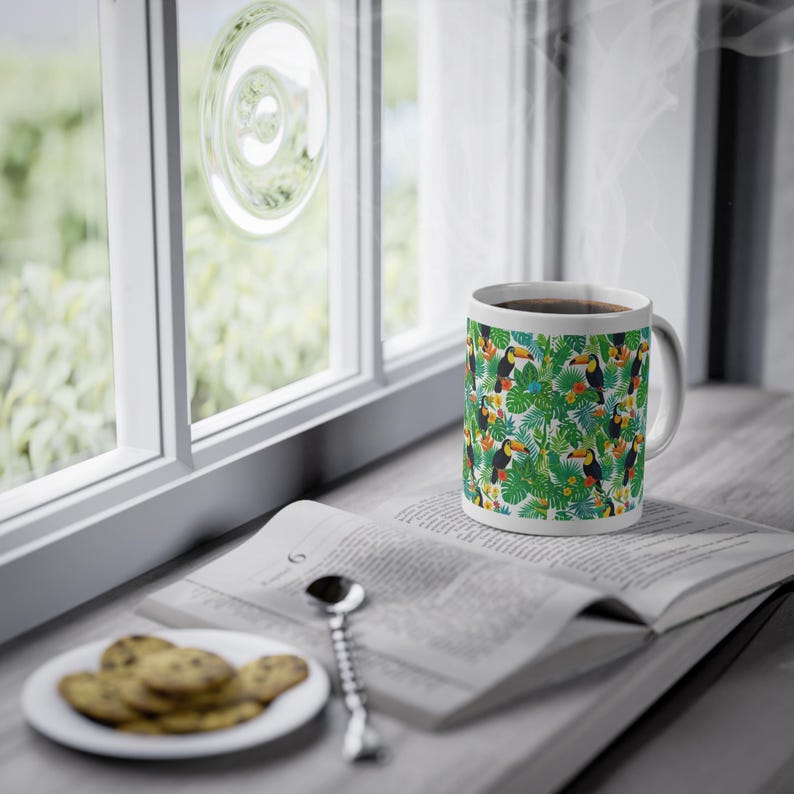 Jungle Toucan Among Tropical Leaves - Mug bild 5