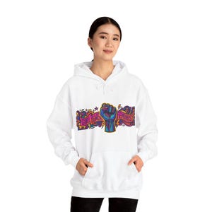 Feminist Girl Power Fist - Hoodie afbeelding 6