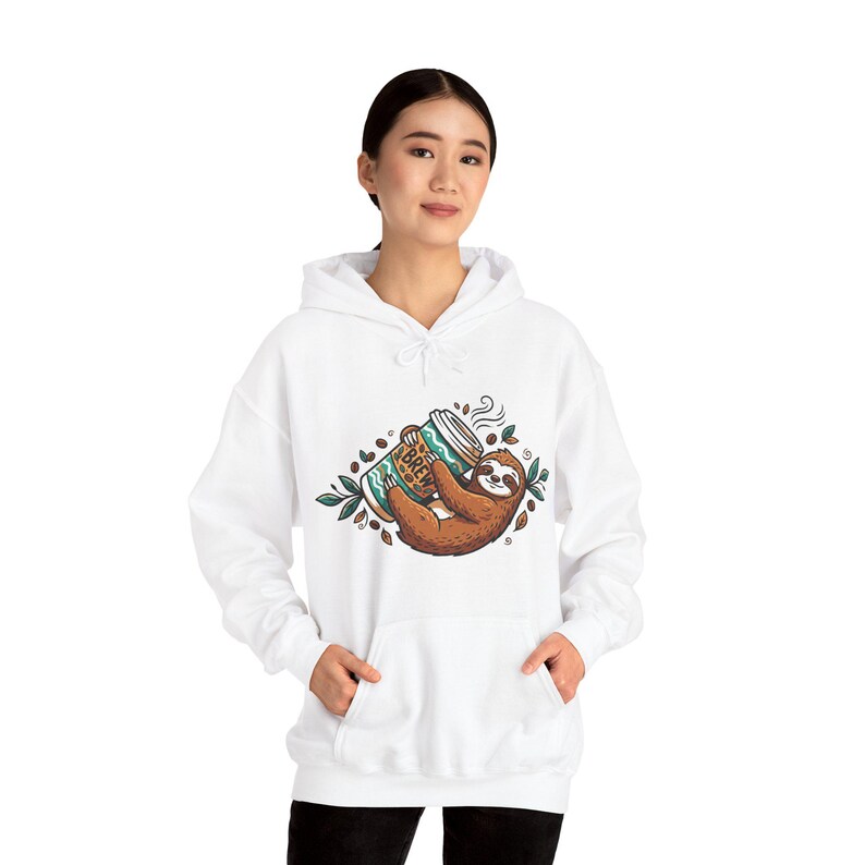 Cute Sloth Hanging On Coffee Cup - Hoodie zdjęcie 4