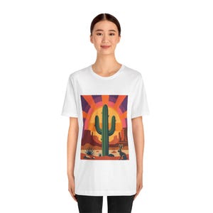 Desert Cactus Under Southwest Sunset - Tshirt immagine 5
