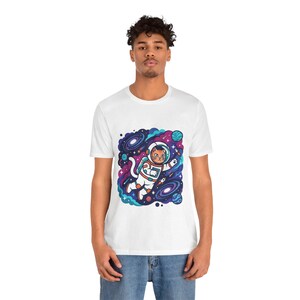 Cosmic Astronaut Cat Exploring Galaxies - Tshirt bild 5