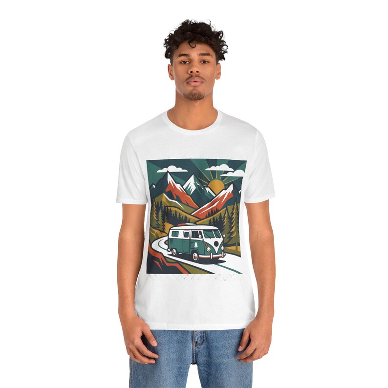 Vintage Travel Camper Van Mountains - Tshirt zdjęcie 5