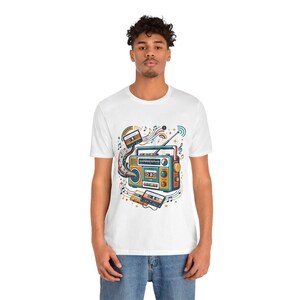 Retro Radio Music Memories - Tshirt image 6