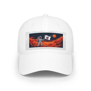 Astronaut Planting Flag On Mars - Cap image 1