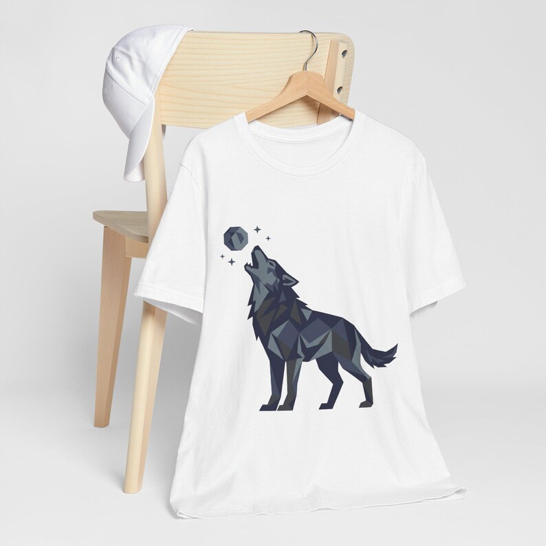 Minimalist Geometric Wolf Howling - Tshirt image 3