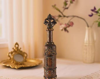 Bouteille décorative artisanale : design vintage en bronze