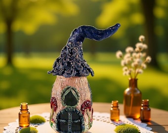 Maison de fées en pot faite main avec des champignons : toit bleu et champignons