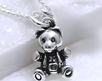 スターリングシルバーのテディベアチャームネックレス：リアルな