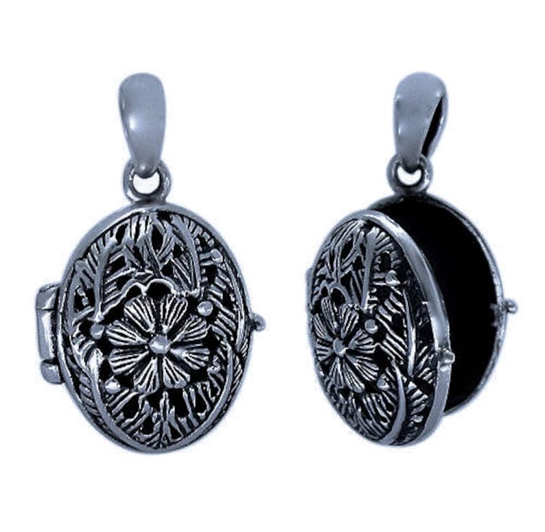 Choose chain Oval lockets Silver Flowers Locket. solid sterling silver Filigree locket necklace Personalized Locket Personalized Charms