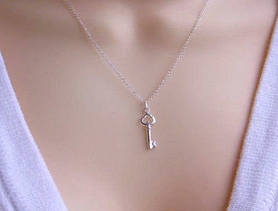 sterling silver skeleton key necklace