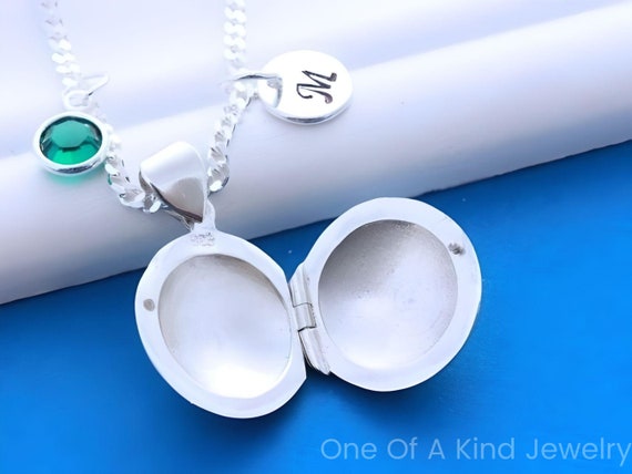 Customized photo locket necklace best sale