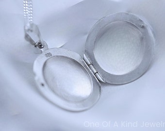 925 Solid Sterling silver Circular Locket Necklace- Round Locket Necklace. Choose chain R-3/