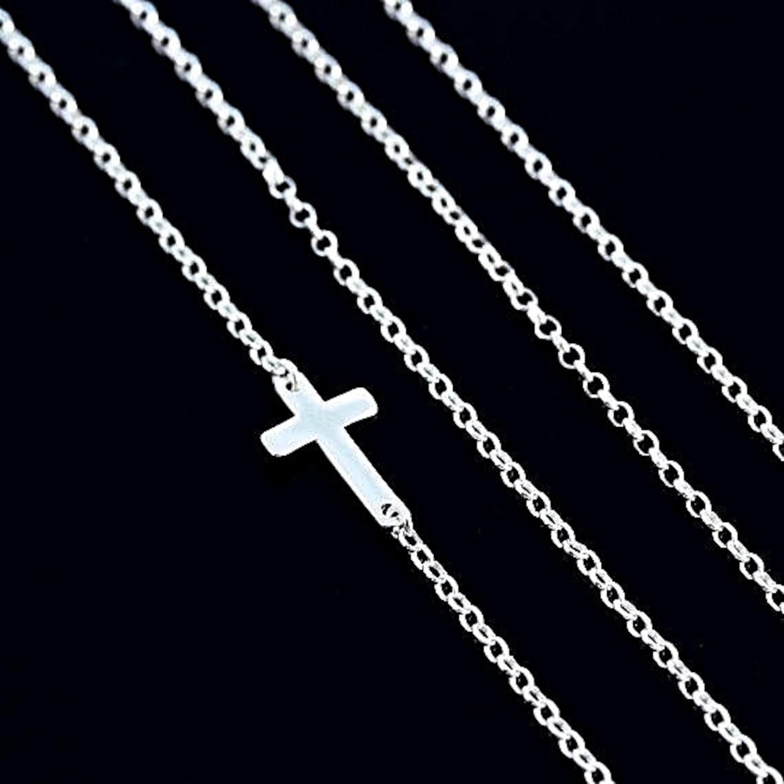 The Side Cross Necklace-Gold