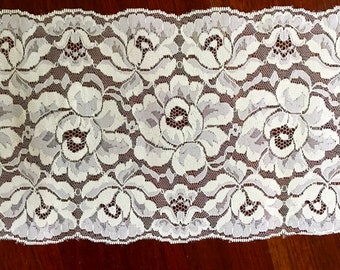 Vintage Lace Trim, Wide, White/Ivory Floral Design, Five Yards Available, Selling By the Yard, Gorgeous!