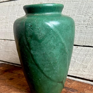 Zanesville Pottery  Arts and Crafts tobacco leaf stoneware vase matte green glaze antique vase
