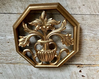 60s Syroco gold ornate wall plaque Hollywood Regency Mid Century plastic