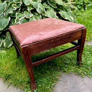 Antique wood leather foot stool curved legs farmhouse decor