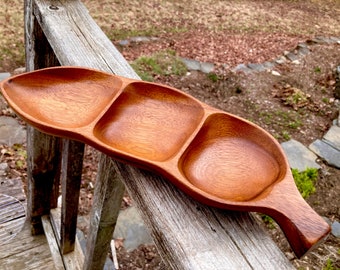 Monkey Pod wood 3 section bowl scallop carved edge mid century tiki Polynesian dish