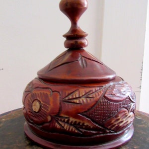 Carved Wood Box - Aruba - Round - 1980s - Vintage Wooden Round Box - Deeply Carved