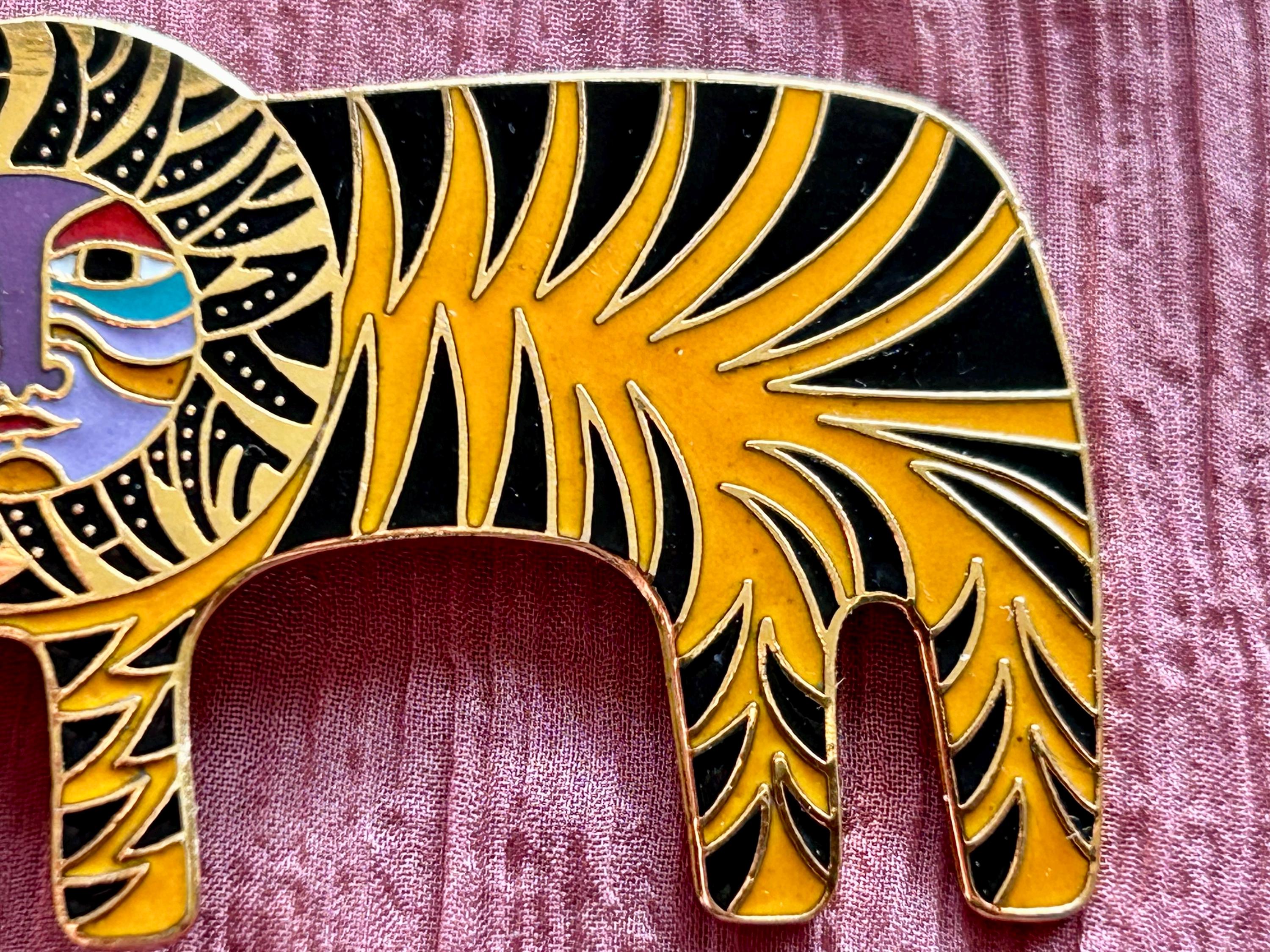 Broche Vintage Bijou Rétro - Tigre En Relief Or Poli Et émail Noir - État Impeccable