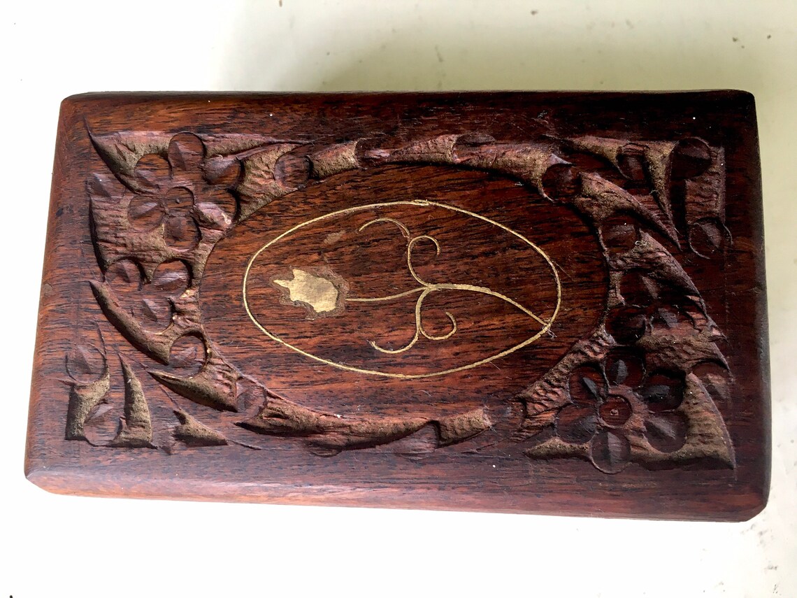 Holzkiste handgeschnitzt Kupfer Inlay florales Design | Etsy