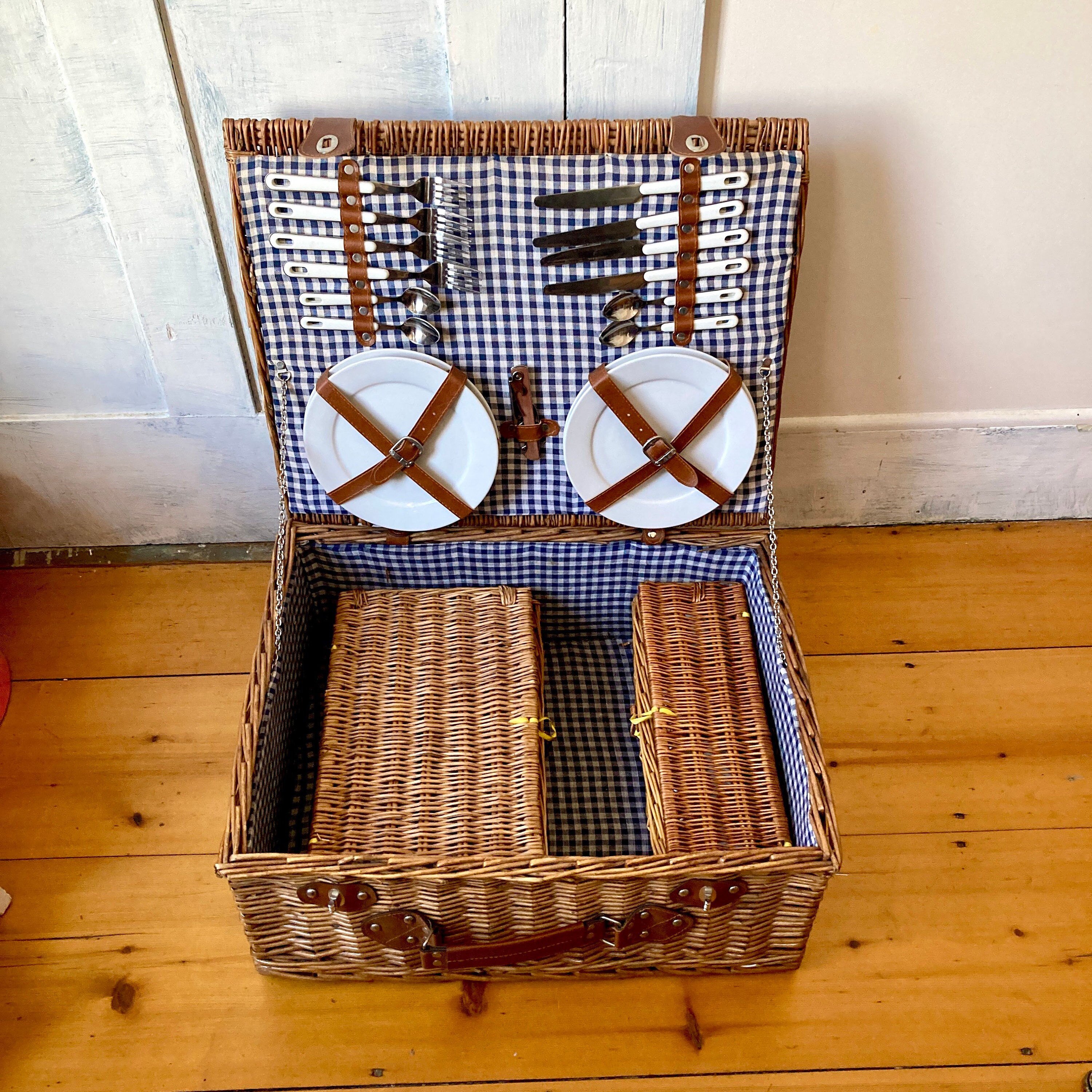 Wicker Picnic Basket Plates Mugs Wine Glasses Silverware Storage Large ...