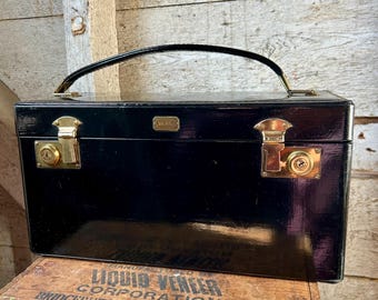 I. Magnin train case black patent leather small suitcase 50s hard case mirror red lining overnight bag