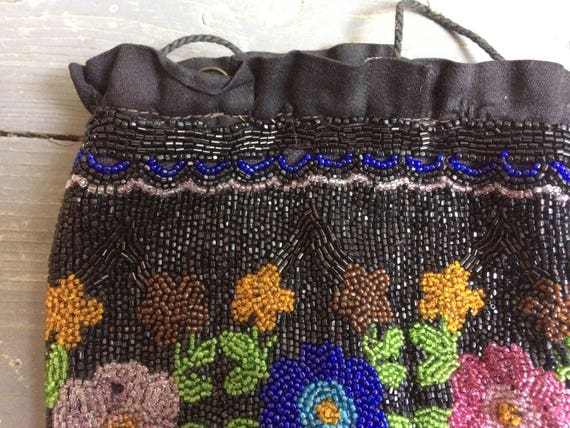 Antique Victorian Beaded Purse floral design draw… - image 3