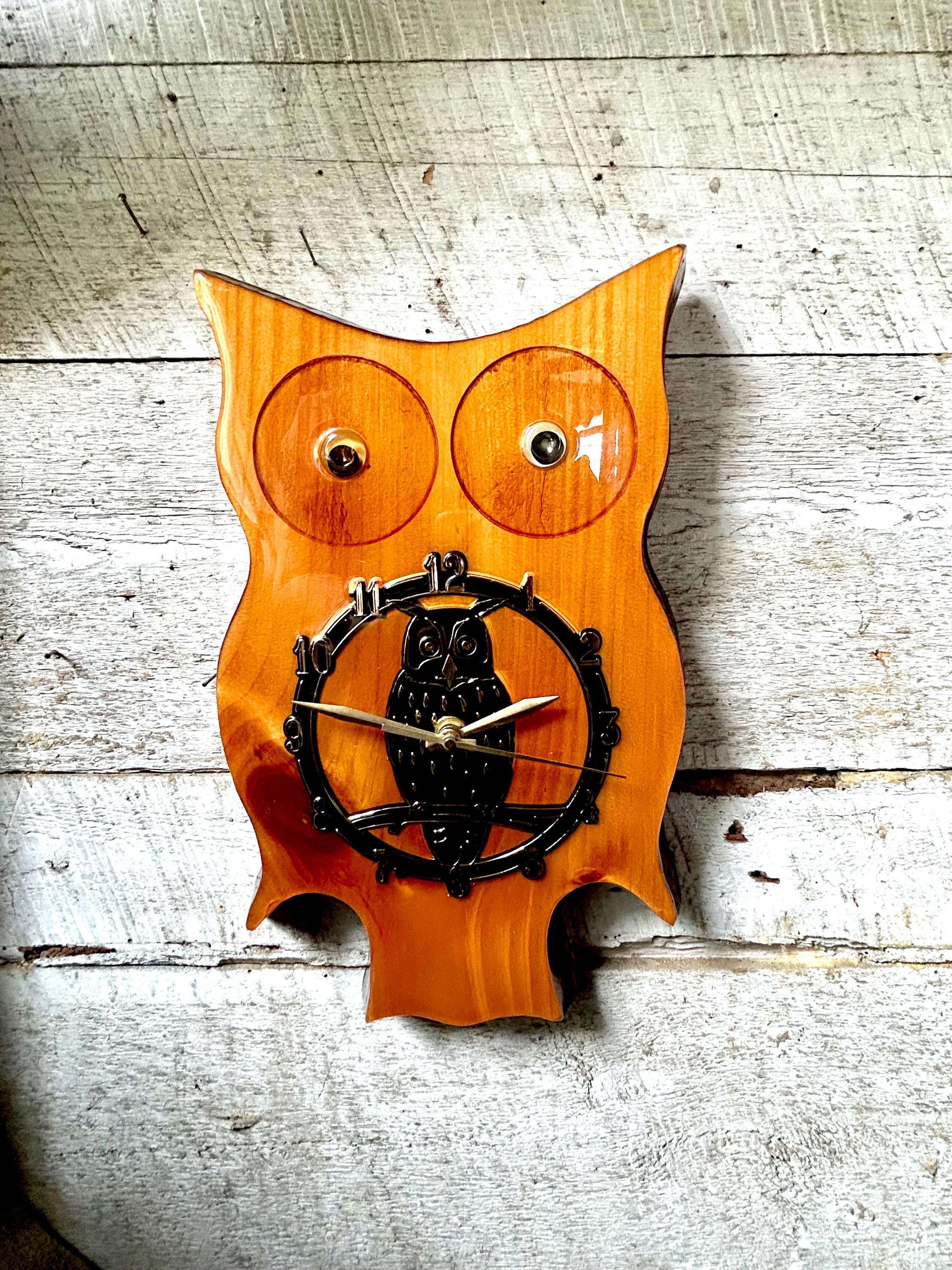 Owl clock handmade wood 80s kitsch barn owl wall clock battery owl clock face