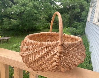 Split wood egg basket farmhouse rustic primitive  handmade - round  handle garden market basket