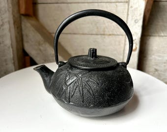 鋳鉄製ハンドル付きティーポット 400ml - 「あかいろ」 - Etsy 日本