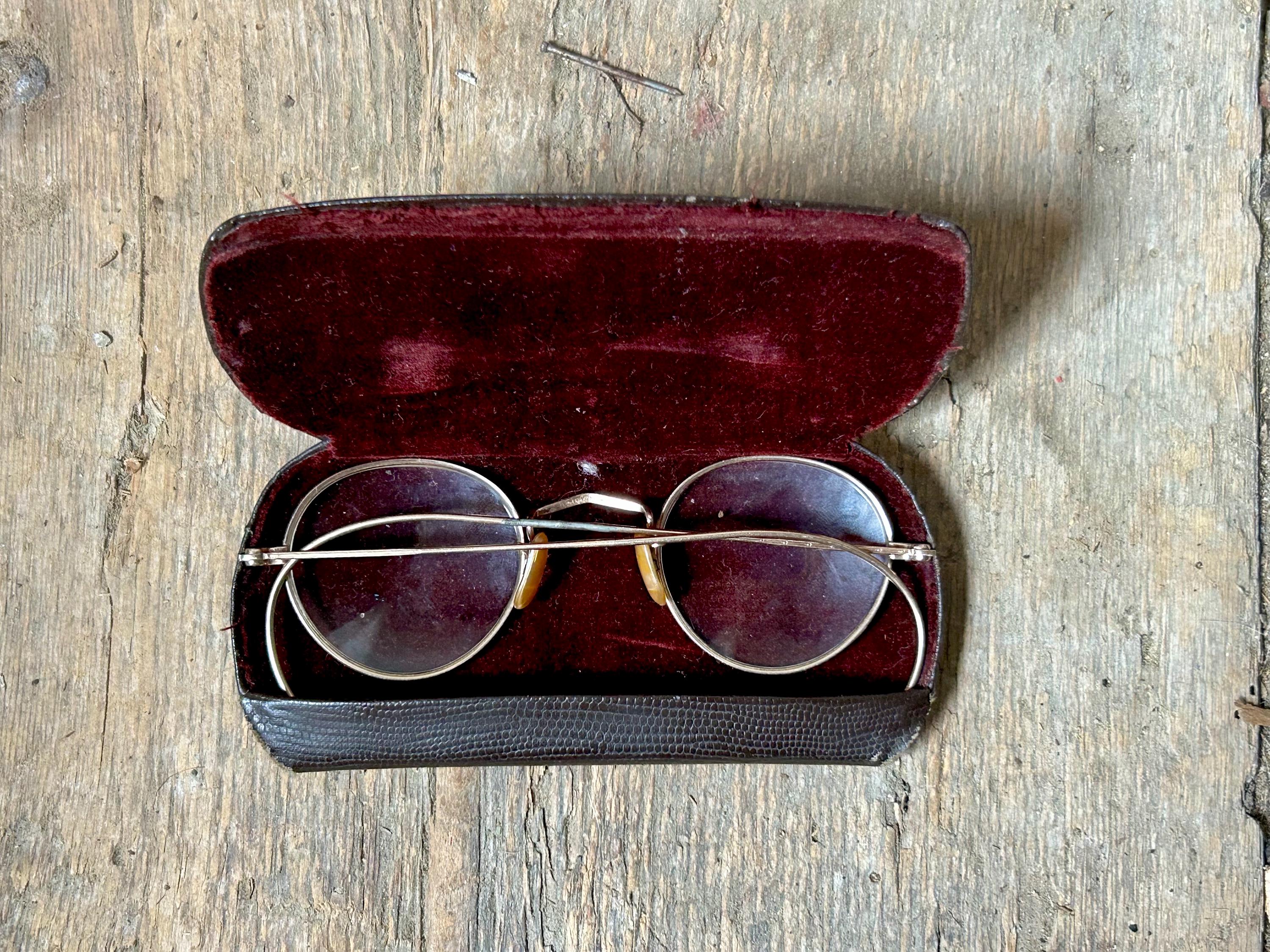Antique Clear Glasses Gold Wire Rims 12K GF - Embossed  display picture 1