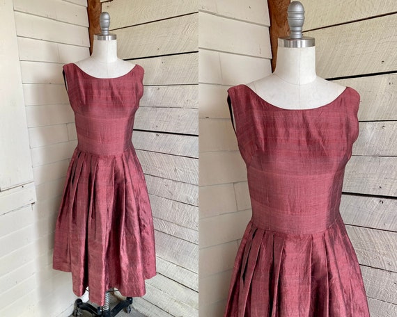 Vintage Raw Silk Dress 1960s  XS sleeveless Cockt… - image 1