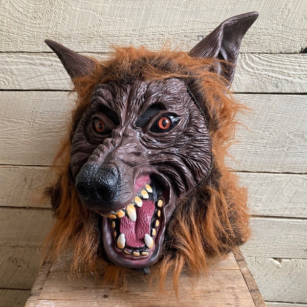 Halloween mask scary wolf mask creepy wrinkled face big teeth big ears rubber one size