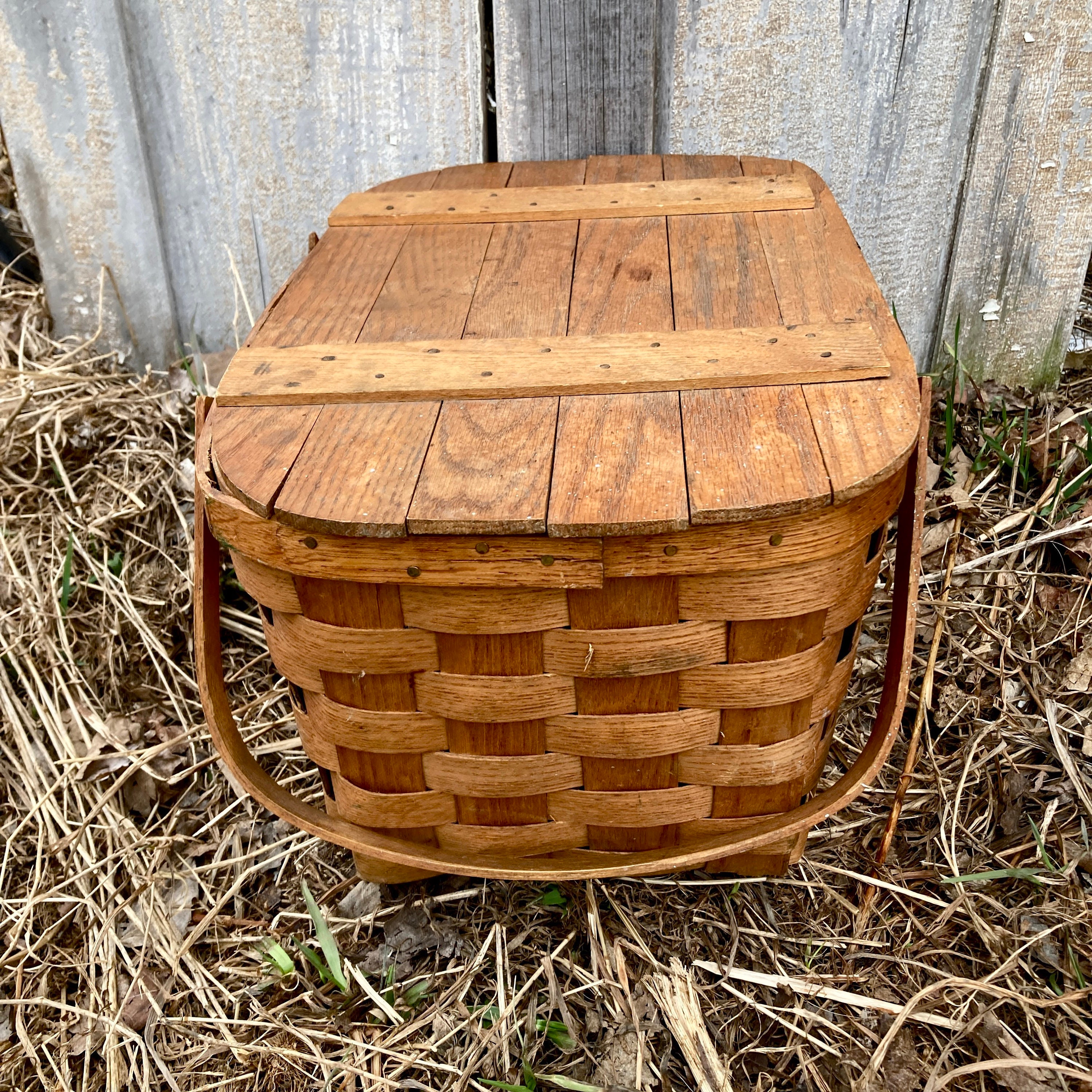 Picnic Basket Split Wood With Lid 2 Bent Wood Handles Farmhouse